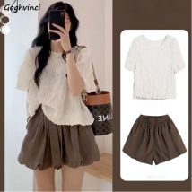 2-teiliges Set für Damen, Falten, T-Shirt, lose Shorts, koreanischer Stil, einfacher Sommer, süße lässige Mode, Ulzzang, College-Temperament, klassisch