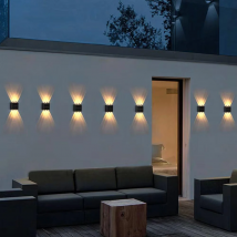 Lampada Solare LED da Esterno per Muro, Impermeabile, con Sensore Crepuscolare, per Giardino, Cortile, Portico, Vialetto, Patio, Decorazione Casa
