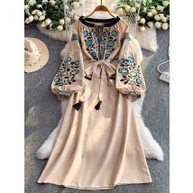 Women Embroidered Dress Ethnic Retro Flower Embroidery O-Neck Lantern Sleeve Autumn Bandage Waist Knee-Length Vestidos DS239