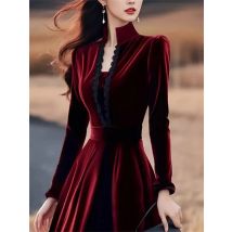 2025 Autumn New Style French High-End Feeling Hepburn Style Beautiful Temperament Long Dress Powerful Black Dress For Women XXXL