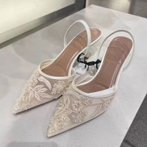 Designer di marca Scarpe da donna bianche Décolleté in rete con fiori ricamati Cinturino posteriore Sexy Slingback Tacchi alti Abito da sposa Scarpe da donna