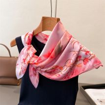 2026 neue Blumen Druck Quadrat Schals Frauen Krawatten Weiche Hijab Kopftuch Foulard Bandana Weibliche Mode Dekoration Kopf Schals