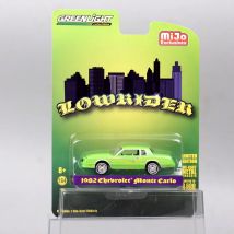 1/64 Scale Classic 1982 Chevrolet Monte Carlo Lowrider MiJo Model Diecast Car Toy Vehicles Greenlight Collectible Green