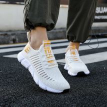 Männer Casual Mesh Turnschuhe Reise Outdoor Sommer Atmungsaktive Plattform Mode Tennis Bequeme Wandern Vulkanisierte Schuhe Große Größe