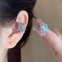 Luxus Weibliche Kristall Weiß Zirkon Platz Clip Ohrringe für Frauen Silber Farbe Ohr Manschette Nicht-Piercing Ohrringe Schmuck Hochzeit