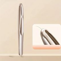 Clip per sopracciglia in acciaio inossidabile per rifinitura di barba e baffi di precisione Pinzette a testa tonda delicate su beige chiaro