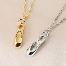 Edelstahl Ballettschuh Anhänger Metallkette Halskette für Frauen Mädchen zierliche elegante Tanzschuhe Schlüsselbein Halsband Schmuck Geschenk