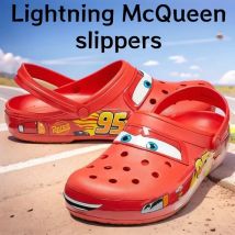 Buty z motywem Zygzaka McQueena, klapki z kreskówkowym motywem, męskie buty na plażę, dziurawe buty, sandały, codzienne japonki z paskiem na kostce, klapki samochodowe z pianki Eva.