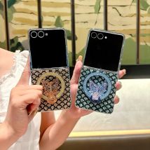 Luxuriöse Schutzhülle mit Fischschuppenmuster für Samsung Galaxy Z Flip 7, 6, 5, 4, 3, Schmetterlings-Ständerhalter, Schutzhülle