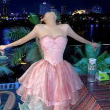 Summer new French sexy holiday style elegant temperament waist thin rendering tube top dress short skirt fairy