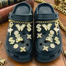 20 Stück Luxus-Schuhanhänger-Set, goldene Kette, Schmetterling, Bär, Schuhdekorationen, Schnalle für Sandalen, Clogs, DIY-Zubehör, Party-Geschenk