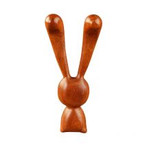 Sandalwood Rabbit Nose Scraping Massage Comb for Meridian Clearing Eye Acupoint Therapy Blood Circulation Promotion