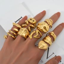 Nischen-Design-Damenring, vergoldeter Edelstahl, Vintage-Stil, leicht, luxuriös, minimalistisch, zierlicher Bandschmuck, Geschenk für Sie
