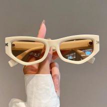 Mode Brillen Unregelmäßige Sonnenbrille Herren Shades Sonnenbrille für Frauen Cat Eye