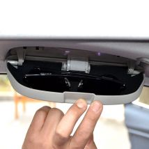 Car Styling Custodia per occhiali da sole per BMW Serie 1/3/5/7 X3/X4/X5/X6 F20/F21/F30/F31/F34/F07/F10/F11/F18/F01/F03/F36/F15/F16 Scatola per occhiali