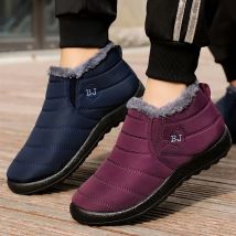 Stivali da donna Scarpe invernali leggere da donna Stivaletti da neve Botas Mujer Coppia nera Stivali invernali impermeabili Taglie forti