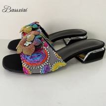 Bunte Strass Blumen Dekor Hausschuhe Frauen Stickerei Mesh Air Offene spitze Slip-On Outwear Sommer Pantoletten