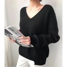 Neuer Herbst/Winter-Modetrend fauler und unregelmäßiger V-Ausschnitt, lockerer, vielseitiger, schmaler Langarm-Strick pullover im westlichen Stil