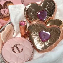 Charlotte Tilbury Shimmer Trucco Cuscino d'aria Leggero Umidità Controllo dell'olio Fard in polvere a forma di cuore a due colori Design unico