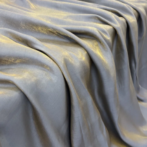 Glänzender Stoff mit Farbverlauf, Rayon-Polyester-Mischgewebe, glänzendes Kleider- und Bekleidungsmaterial