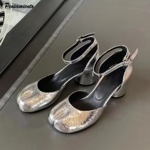 Mode Split Toe Patent Leder Tabi Frauen Pumpen Sommer Herbst Ankle Strap Mary Janes 6 cm Dicke High Heels Mädchen studenten Schuhe