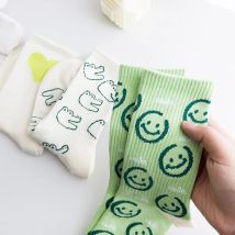 2023 Frühling Sommer grün lächelndes Gesicht Frauen Socken Baumwolle Kawaii koreanische japanische Designer Socken Cartoon Dinosaurier Socken