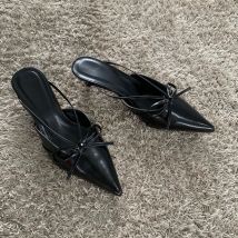 Neue Mode-Design Schmetterling-Knoten Spitz Niedrigen Dünnen Absätzen Maultiere Hausschuhe Frauen Pumpen Flach Slingback Sandale Weibliche Schuhe