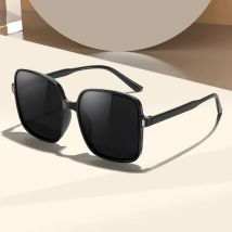 Trendy  Gradient Color Lens Square Sunglasses with Nailhead Design Oversized Frame UV Protection Retro Sunglasses for Women Men