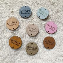 30 stücke Runde leder etiketten anpassen logo Nähen tags für Stricken kleidung Personalisierte Vegan häkeln hut label Handgemachte einzelteile