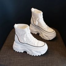 8cm Frauen 2024 Herbst und Winter neue dickbesohlte Stiefel mit mittlerer Wade in höhen heben den Socken weiße Schuhe mit Muffin