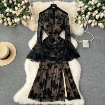 Elegante Lange Flare Hülse Vintage Oansatz Chic Mesh Print Schlank Split Meerjungfrau Kleider Abend High Street Herbst Winter Kleidung