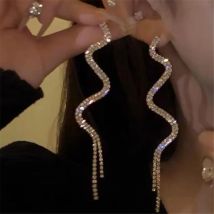 Neue Mode-Trend Einzigartiges Design Elegante Zarte Schlange Form Zirkon Quaste Stud Ohrringe Frauen Schmuck Party Geschenke Großhandel