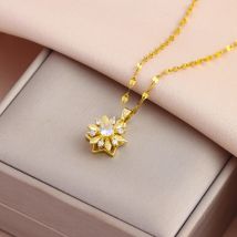 Drehbare Lucky Guard Anhänger Halsketten Für Frauen Trendy 18K Gold Überzogene Edelstahl Hals Kette Schmuck Weibliche Zubehör