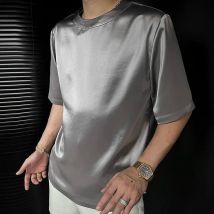 Sommer Neue männer Einfarbig Glänzende Kurzarm T-Shirt Amerikanischen Retro Mode Trend Freizeit Lose Atmungsaktive Nische männer tops