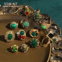 Elegant Vintage Rings for Women Copper Antique Gold Color Oval Crystal Emerald Round Natural Stone Designer Retro Jewelry