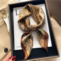 1pc Luxus Schal Für Frauen 70*70Cm Atmungsaktive Fleck Platz Haar Wrapping Foulard Satin Schal Kopf Bandana hijab Taschentuch