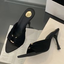 Liyke Sommer Mode Hausschuhe Frauen Maultiere Rutschen Sexy Aushöhlen Metall Schnalle Designer Sandalen High Heels Weibliche Schuhe Schwarz
