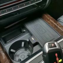 Auto kabelloses Ladegerät 15 W Schnellladungshalter Handy-Ladegerät Ladepad Plattenverkleidung für BMW X5 F15 X6 F16 F85 F86