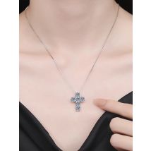 A 925 silver 3 carat moissanite cross personality fashion simple men's and women's high quality pendant necklace