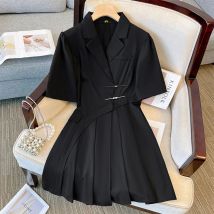Plus Größe 150 kg Damen Büste 147 Sommer lose gekerbte Kurzarm Anzug Plissee Kleid schwarz groß 4XL 5XL 6XL 7XL 8XL 9XL