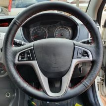 Schwarzer Lenkradbezug aus Kunstleder, handgenäht, für Hyundai Solaris Verna I20 Accent
