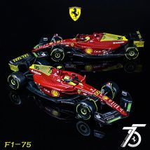 Bburago 1:43 2022 f1 ferrari F1-75 75. jahrestag 16 # leclerc 55 # sainz formel ein auto modell mit helm acryl box legierung auto