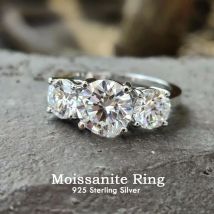 Anelli Moissanite certificati GRA 2/4CT Anello in argento sterling 925 con tre diamanti Fede nuziale di fidanzamento per le donne Gioielleria raffinata placcata 18K