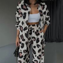 Drucken Frauen Zwei Stück Hose Sets Frauen Hemd Drehen Unten Kragen Taste Breite Bein Hosen Anzüge Lose Trainingsanzug Set Taschen Frühling