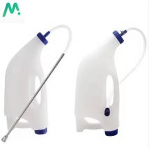 4L Wadenflasche Nutztier Medizin Feeder Schwein Schaf Medizin Füllflasche Wadenfutterspender mit Schlauch Vieh Oralflüssigkeit