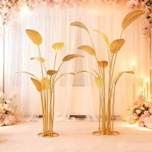 Wrought Iron Wedding Props Guide, Banana Tree Leaf, Road Lead, Outdoor Arrangemnet Scene, T Stage, Hotel Decoration, New Style