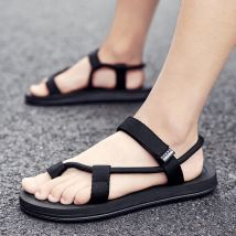 Sandali estivi versatili e traspiranti, scarpe da spiaggia sportive e per il tempo libero resistenti all'usura da uomo da indossare durante la guida