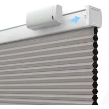 Maßgeschneiderte Sunroad Smart Top-Down No-Drill Double Cellular Shades, motorisierter Stoff, vertikales Muster, französische Fenster