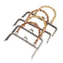 1Pcs Vintage Metall Geldbörse Tasche Rahmen Kuss Verschluss Schloss Mit Bambus Griff Schmuck Verschlüsse Nähen Verschlüsse Geldbörse Machen liefert