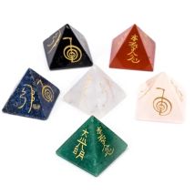1 pezzo Chakra naturale Quarzo Ametista Piramide Figurina Pietra semipreziosa Cristallo Equilibrio Usui Reiki Simboli Decorazione della casa